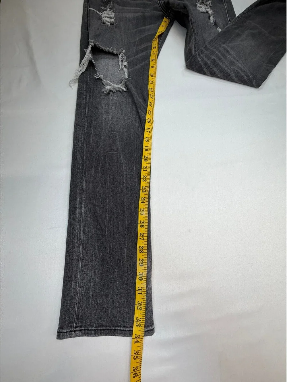True Religion Men's Relaxed Skinny Jeans Heavy Distressed Cut-out Size 36 Black